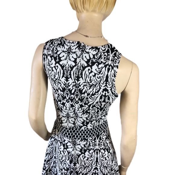 FRANCESCA’S HOLIDAY PARTY DRESS - Picture 6 of 7